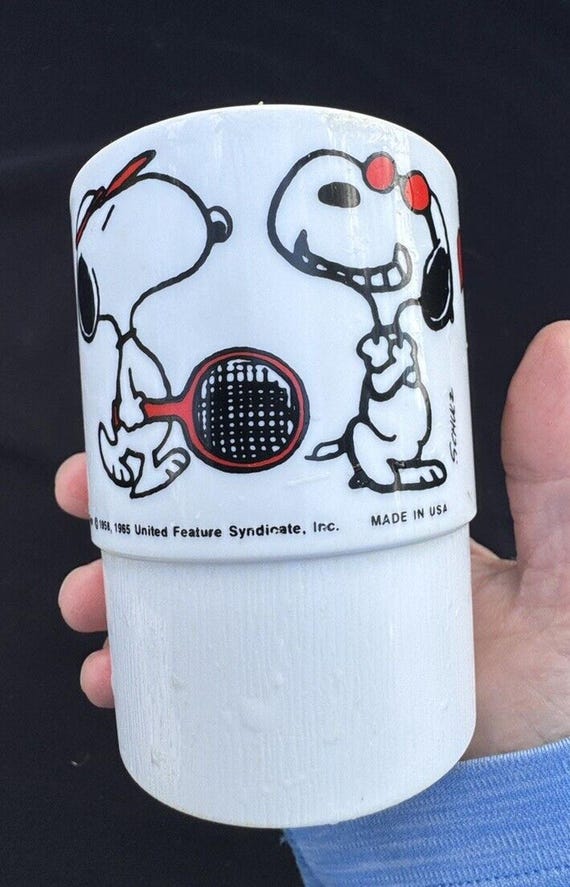 VTG SNOOPY Peanuts Plastic Cup 1965 Charles Schulz Collectible 6A