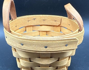 1998 Longaberger Button Round Basket Leather Handles Excellent Left Hand?