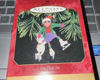 Brand New! Hallmark 1999 Maxine On Thin Ice Dog Floyd Skating Ornament -SS