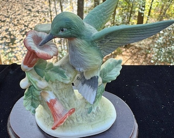 Vintage Lefton China Hand Painted Hummingbird KW464 approx 4.5” -S80