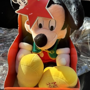 Disney Mickey Mouse Plush Season to Remember 1999 Stuffed Animal Toy New! D1 image 1