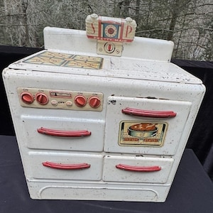 Rare 1930s Marx Pretty Maid Toy Oven Metal Enamel Tin Range