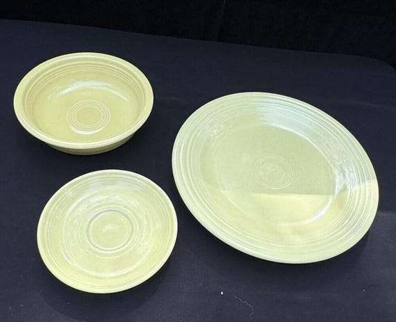 Homer Laughlin Fiesta Pale Yellow Color Plate Bowl Lot of -fi1