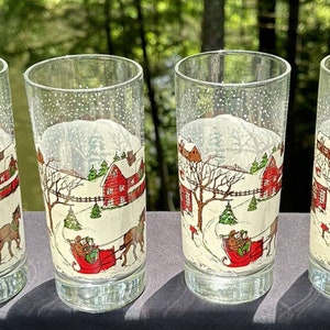 4 Vintage Libbey Currier and Ives 7” Drinking Winter Snowy Sleigh Scene Glasses