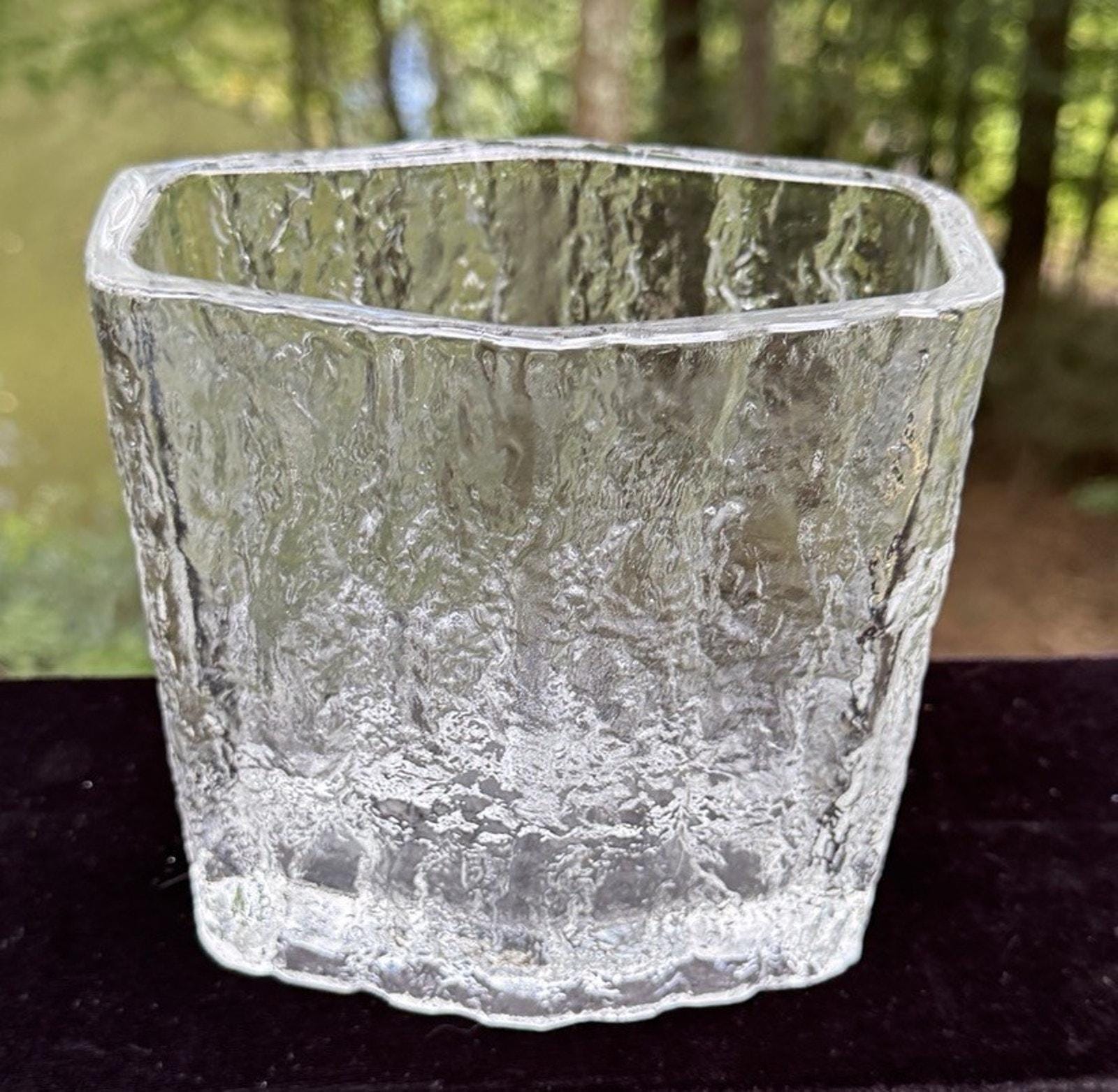 武蔵野東・西線竣工記念　HOYA CRYSTAL VASE Hoya Crystal Vase 9” *very good condition Php 700 Sep 10 ,2025