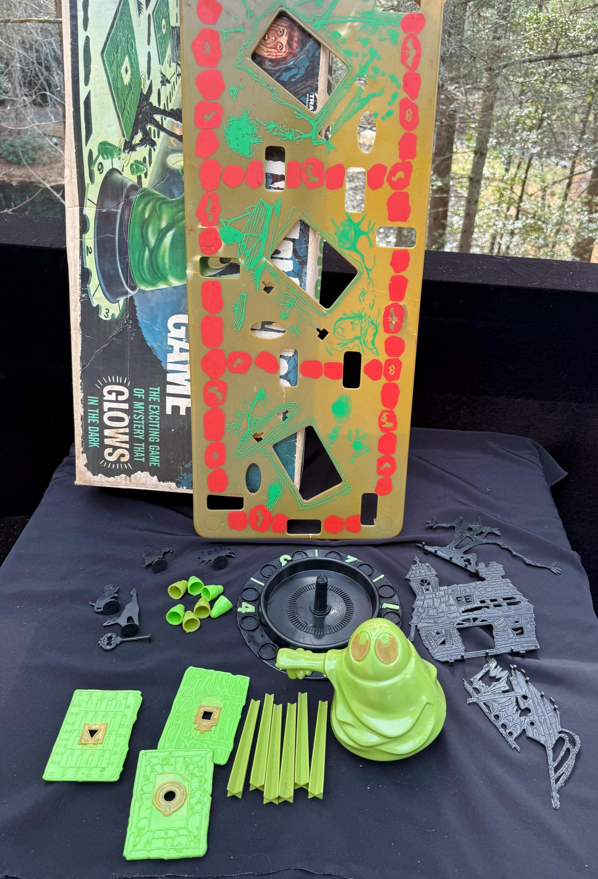 Vintage 1968 Transogram Green Ghost Spooky Glow in the Dark Game in ...