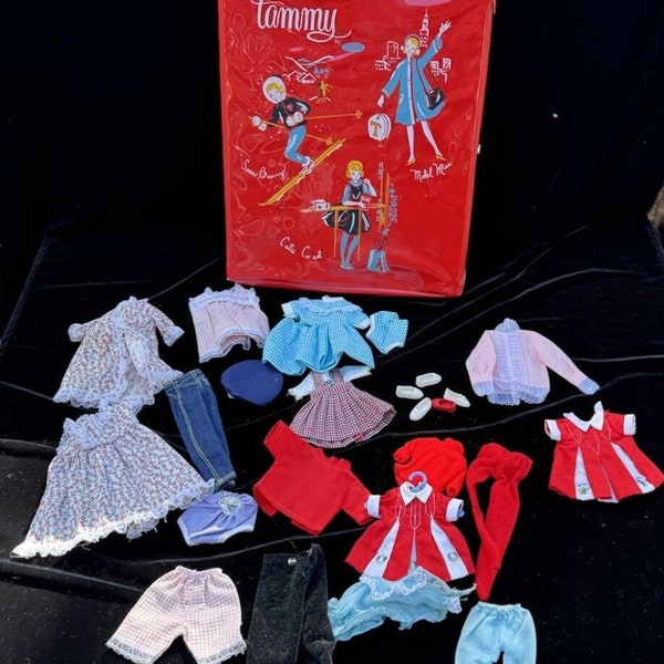 Lot de housses et de vêtements pour poupées Tammy idéales vintage des années 1960 - pièces rares !