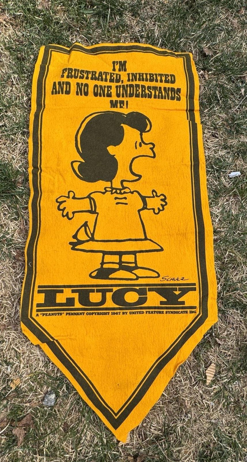 60s Vintage peanuts banner 【SNOOPY】 Snoopy Felt Pennant Banner - CollectPeanuts.com