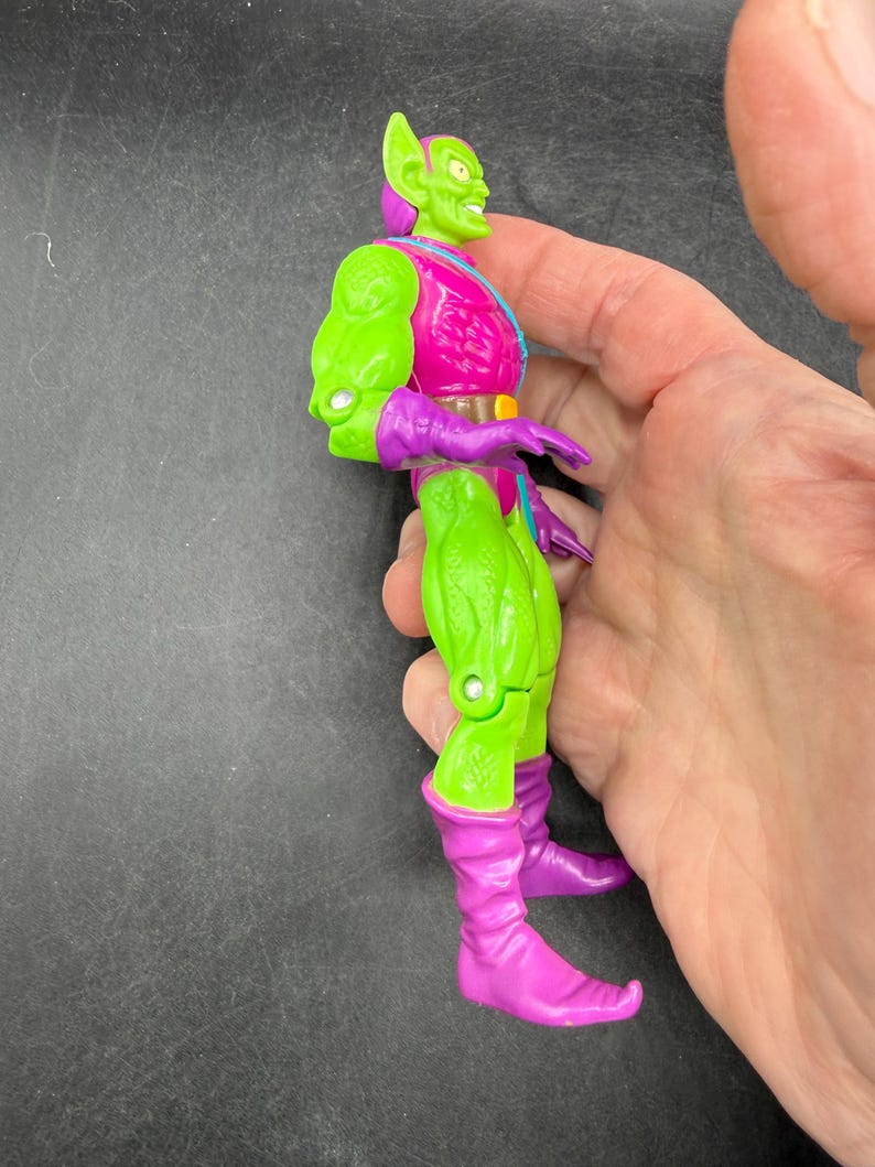 Rare Vintage 1994 Green Goblin Action Figure Spider-Man Green & Purple Comic Book Heroes image 4
