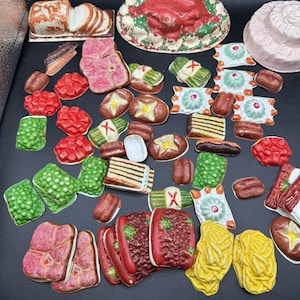 Huge Lot Vintage Celluloid Thin Plastic 1950s Molded Toy Dollhouse  display picture 1