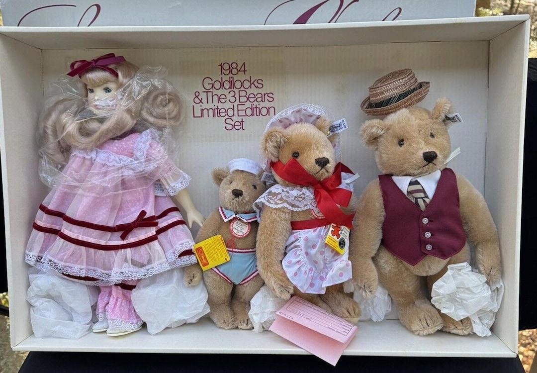 Rare Brand-new Designed by Suzanne Gibson Steiff Goldilocks Three
