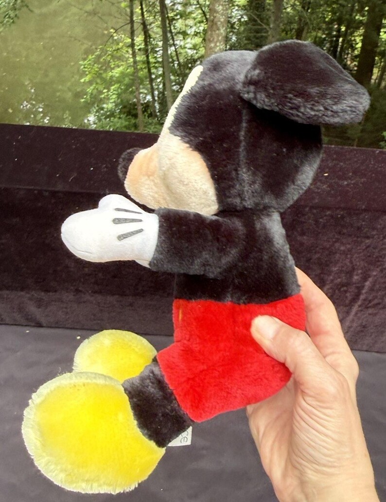 Peluche vintage Mickey Mouse en peluche poupée Walt Disney World Disneyland image 9