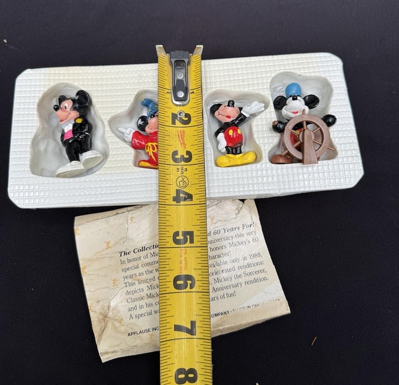 Set de 4 figuras de Mickey Mouse Applause de Sixty Years de Disney, sin caja imagen 4