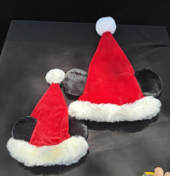 Super Rare 1990’s Disney Store Child & Adult Mickey Ears Hats New!