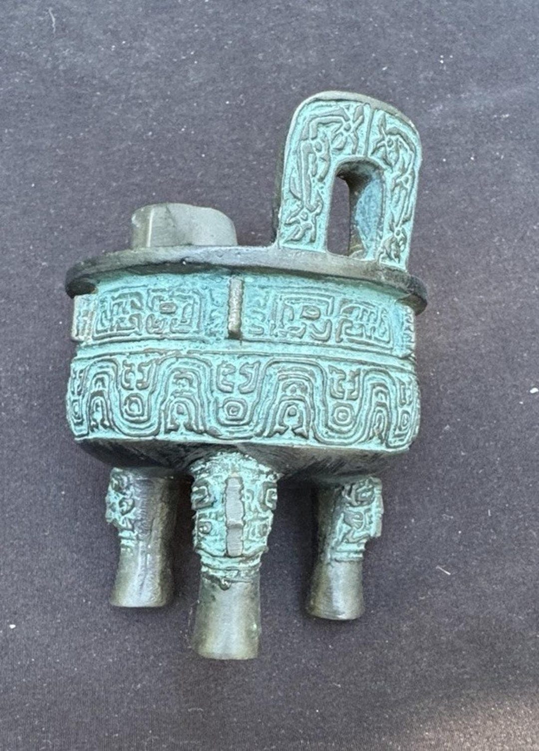 Vintage Bronze Tripod Bronze Ware Craftsmanship Ritual Food Vessel-c3 ...