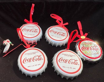 コカ・コーラ ボトルキャップオーナメント 300個　クリスマスチャーム コカ・コーラ ボトルキャップオーナメント 300個 クリスマスチャーム