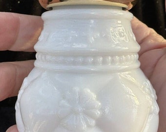 Vintage 1970’s AVON Moonwind Powder Sachet Milk Glass Bottle -S86