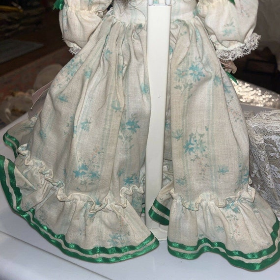Madame Alexander SCARLETT 14" Doll Green Floral D… - image 9