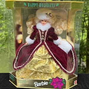 1996 Holiday Barbie Special Edition Happy Holidays Barbie Doll New in Box -RARE!