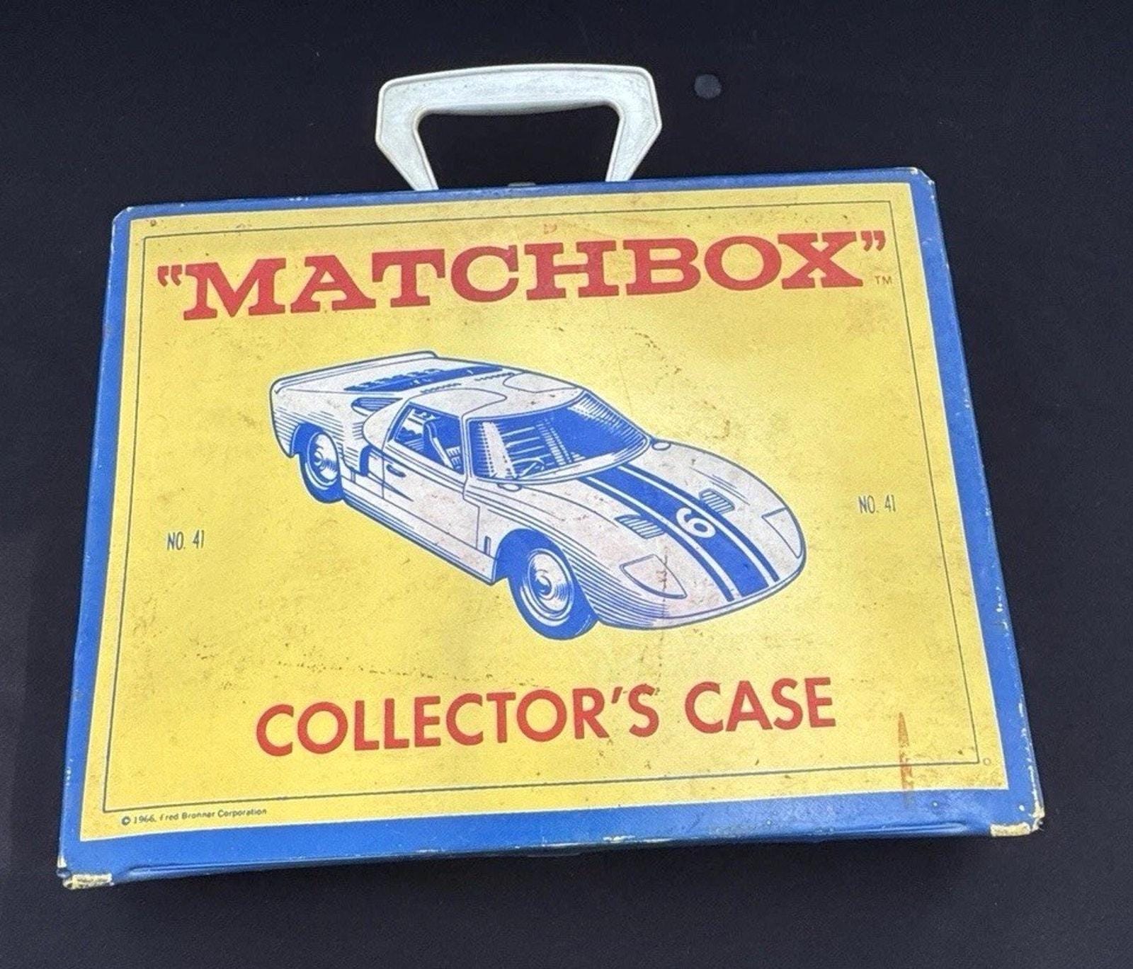 ミニカー Matchbox Series 41 Collector's Case Vtg 1966 Matchbox Collector's Case No. 41 Fred Bronner Corporation