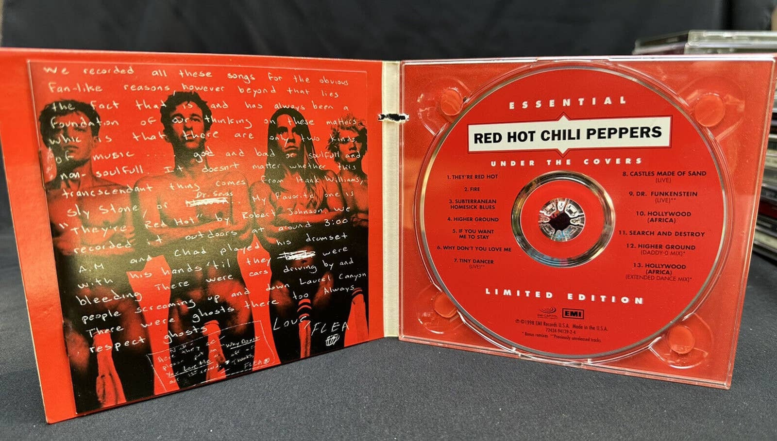 1998 RED Hot CHILI PEPPERS - Under the Covers: Essential Nm
