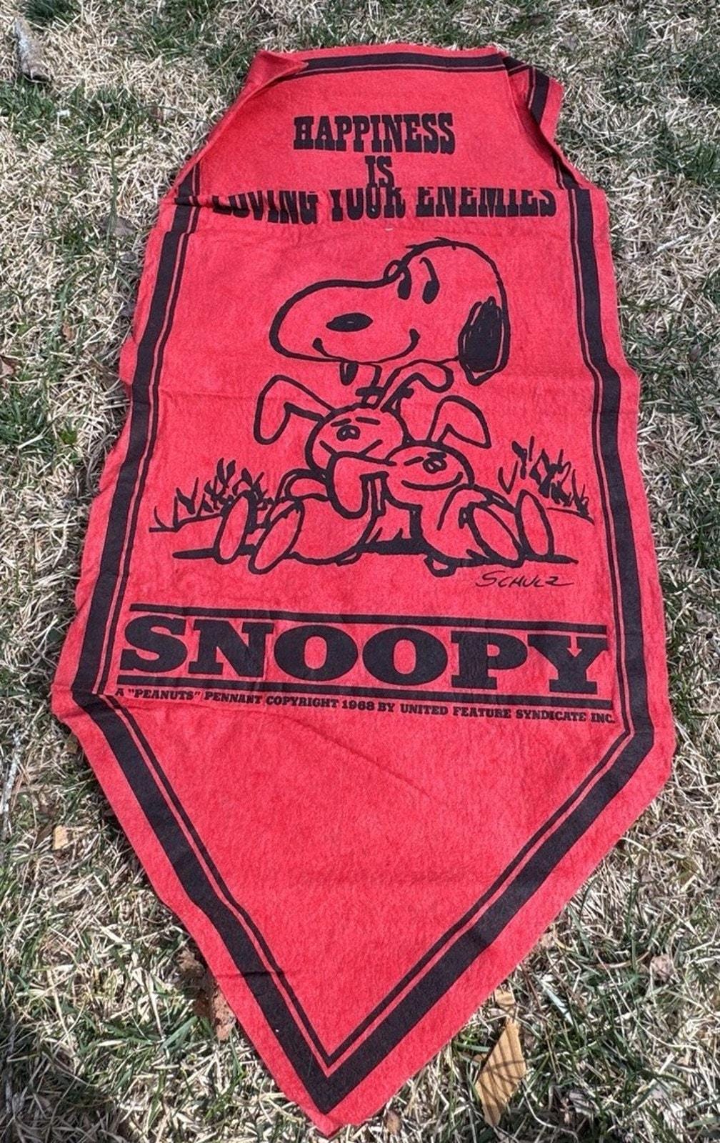 Vintage 1968 Peanuts Red Felt Pennant Banner Snoopy