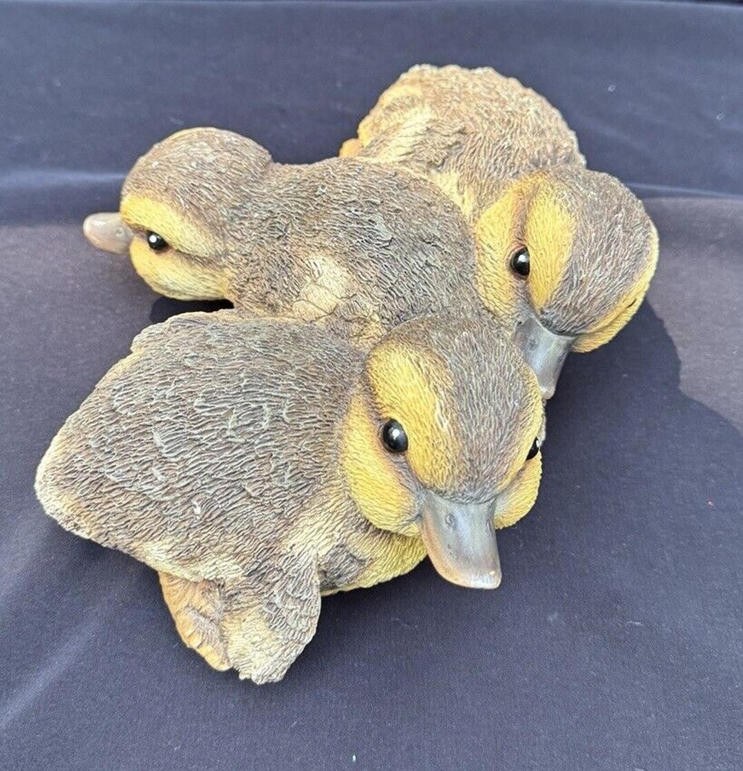 Collectibles by Innovation Gardenscapes Baby Ducks - Makes Duck Sounds ...