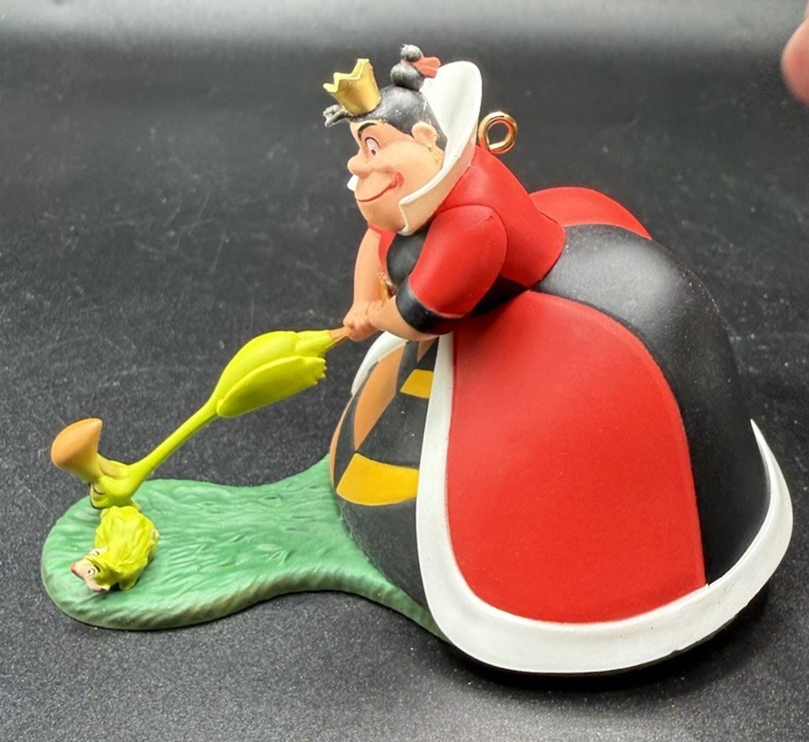 Queen Heart Figurine - Etsy