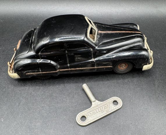 Schuco Classic シュコークラシック SCHUCO Wende-Limousine 1010シュコークラシック mqdefault.jpg