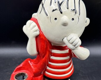 Adorable Vintage Peanuts Linus Candleholder Hallmark 8” Tall -TO11