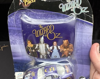 Auto antiguo del Círculo de Ganadores de NASCAR del Mago de Oz, coleccionable, nuevo en tarjeta