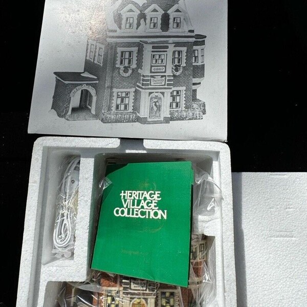 Dept 56 Christmas Village Dursley Manor Dickens Village New Never Displayed!