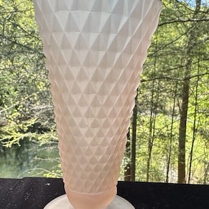 Indiana Glass Trumpet Vase Pink Frosted Diamond Point Pattern 8” tall 1960s -A54
