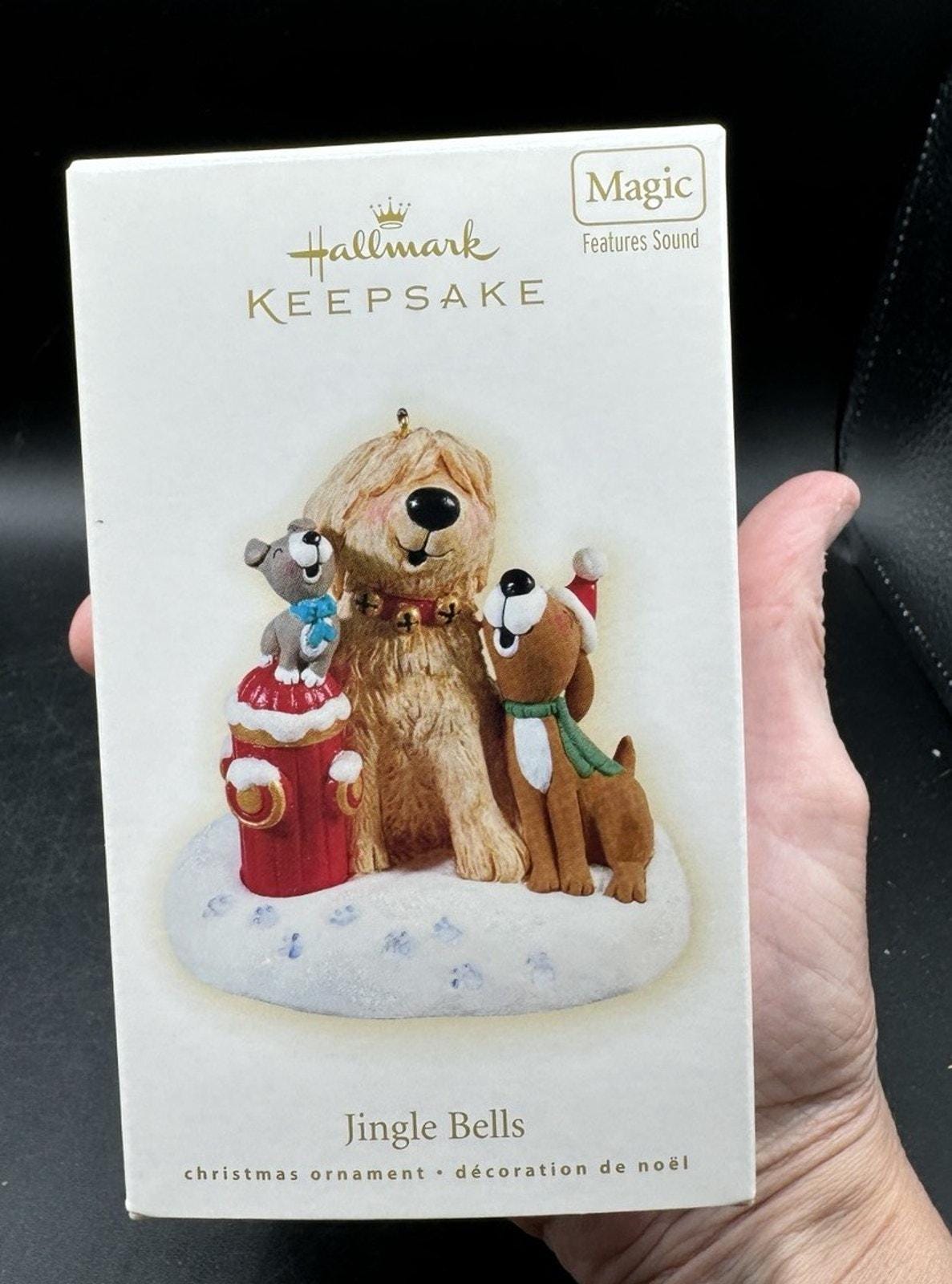 New Hallmark Keepsake Magic JINGLE BELLS Singing Dogs With Sound