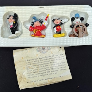 Set de 4 figuras de Mickey Mouse Applause de Sixty Years de Disney, sin caja imagen 1