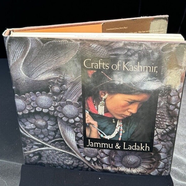 Crafts of Kashmir, Jammu and Ladakh by Jaya Jaitly and Kamal Sahai -Bk24