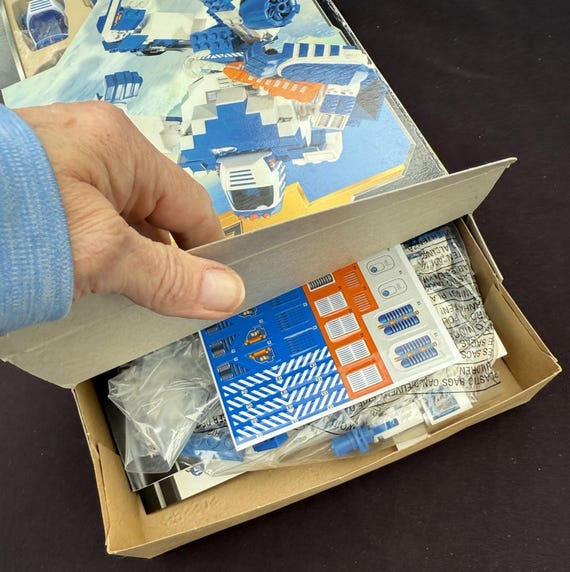 Vtg 2000 Mega Bloks Transforming Blok Bots 9333 Ice Bldg Set Mint