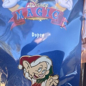 Disney Pin 16963 tienda Dopey 12 meses de magia corona navideña Blancanieves ¡Nuevo! imagen 5