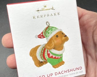 Hallmark Dressed Up Dachshund Miniature Dog Sweterek Nowość! -43D