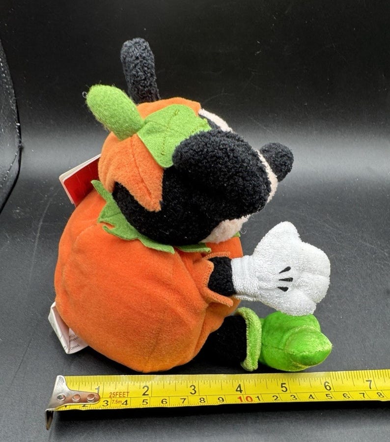 Figura de peluche de Mickey Mouse, Jack O'Lantern, calabaza de Halloween, DS1 de Disney Store imagen 6