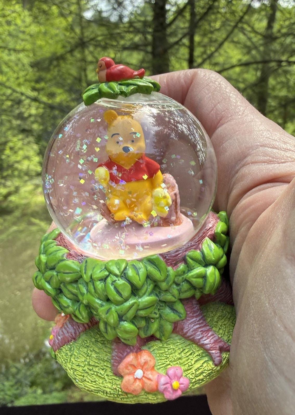 Vintage Winnie the Pooh Snow Globe - Etsy