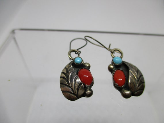 Vintage Southwest Turquoise and Coral Earrings - image 4