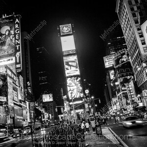 Fotografía en blanco y negro de Times Square, Bellas Artes de la ciudad de Nueva York