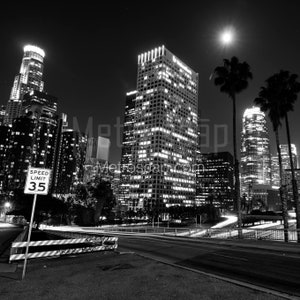 Black & White, Los Angeles Photography, Los Angeles California photography, Fine Art Photography, LA Pictures, los angeles skyline W 4th St.