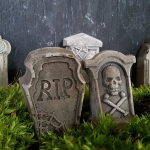 Cemetery headstone tombstone cement potted plant garden decorations halloween