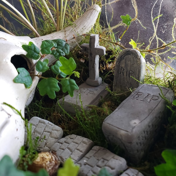 Tiny cemetery mausoleum crypt cement potted plant terrarium decorations