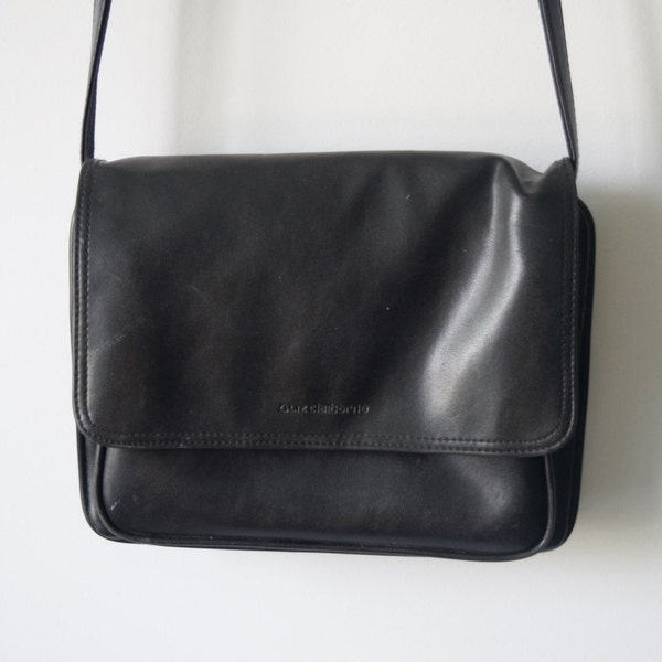 80s minimalist black leather shoulder bag