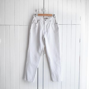 vintage white high rise jeans | 28w
