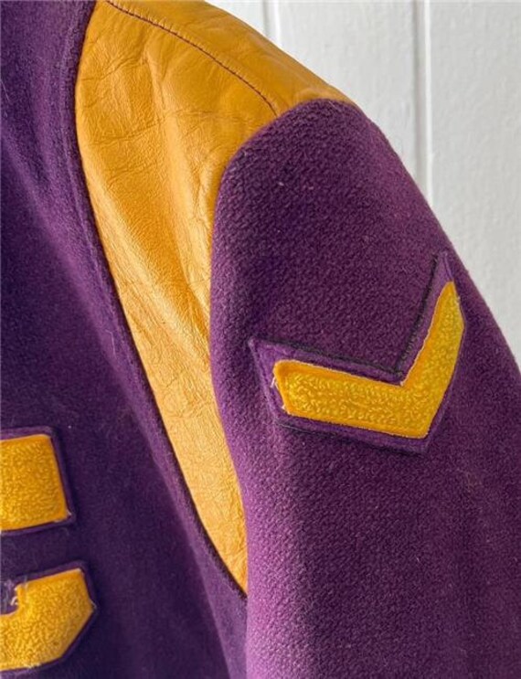 Vtg 60's Letterman Jacket by HOWE Sz 40 Purple  Y… - image 8