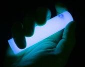 INDESTRUCTIBLE + 100% REUSABLE Glowstick, Super Bright And Completely Safe,Glow In The Dark Dive Marker Cyalume Replacement!